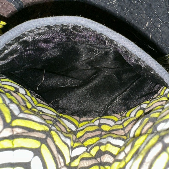 Vera Bradley Ziggy Stripe Hipster Crossbody. - Picture 7 of 11